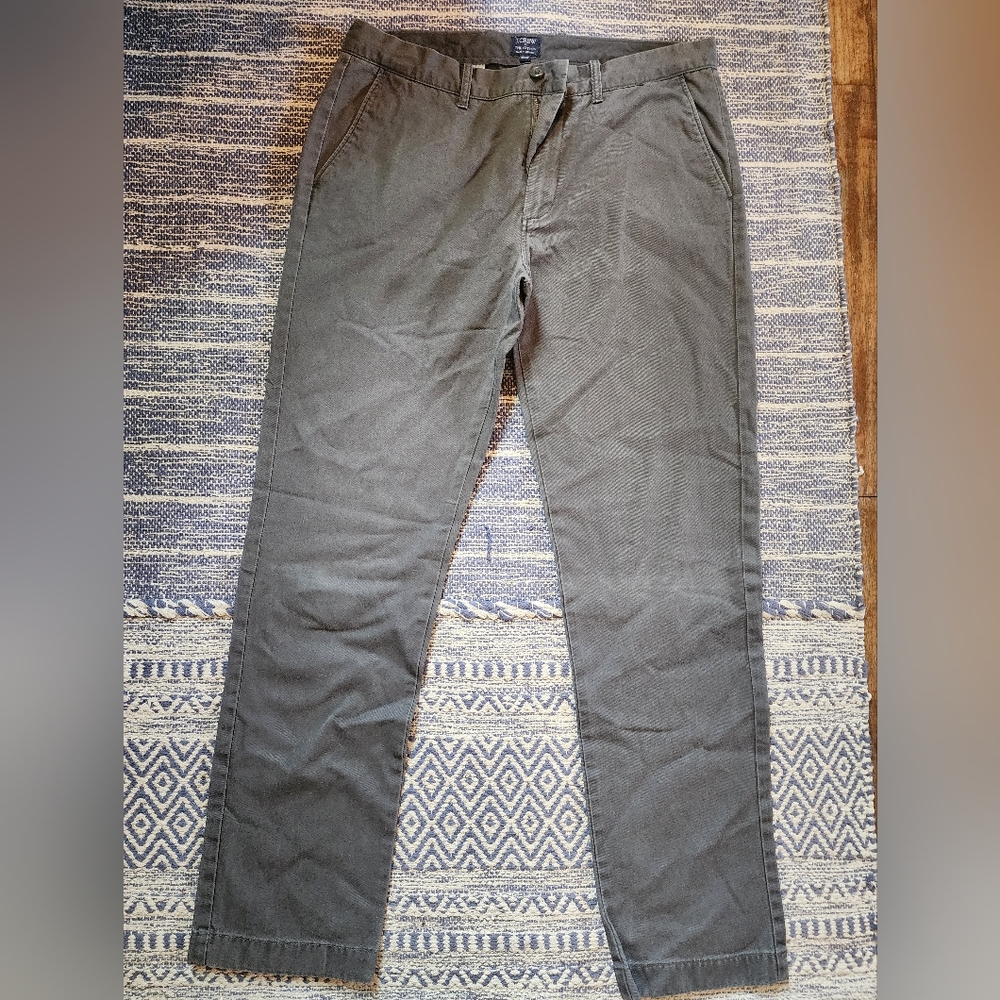 J. Crew Straight Fit Khaki Pants Size 33x32